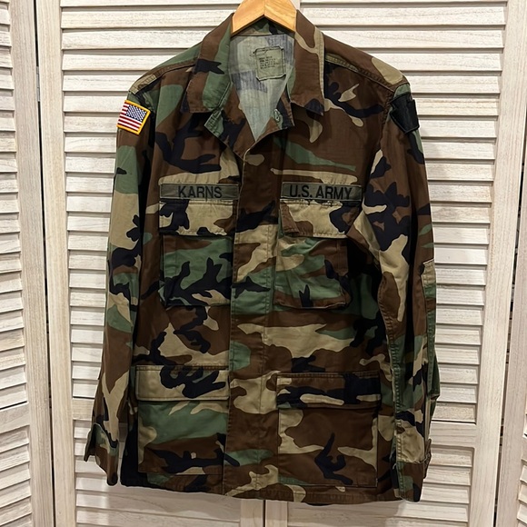 Vintage Other - Army Camo Jacket Size M